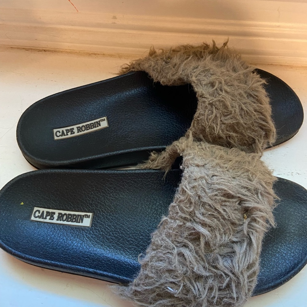 Fuzzy slides - Picture 3 of 5